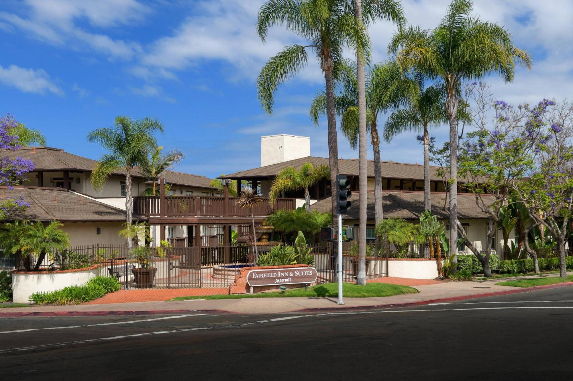 Fairfield Inn & Suites San Diego Old Town Екстериор снимка
